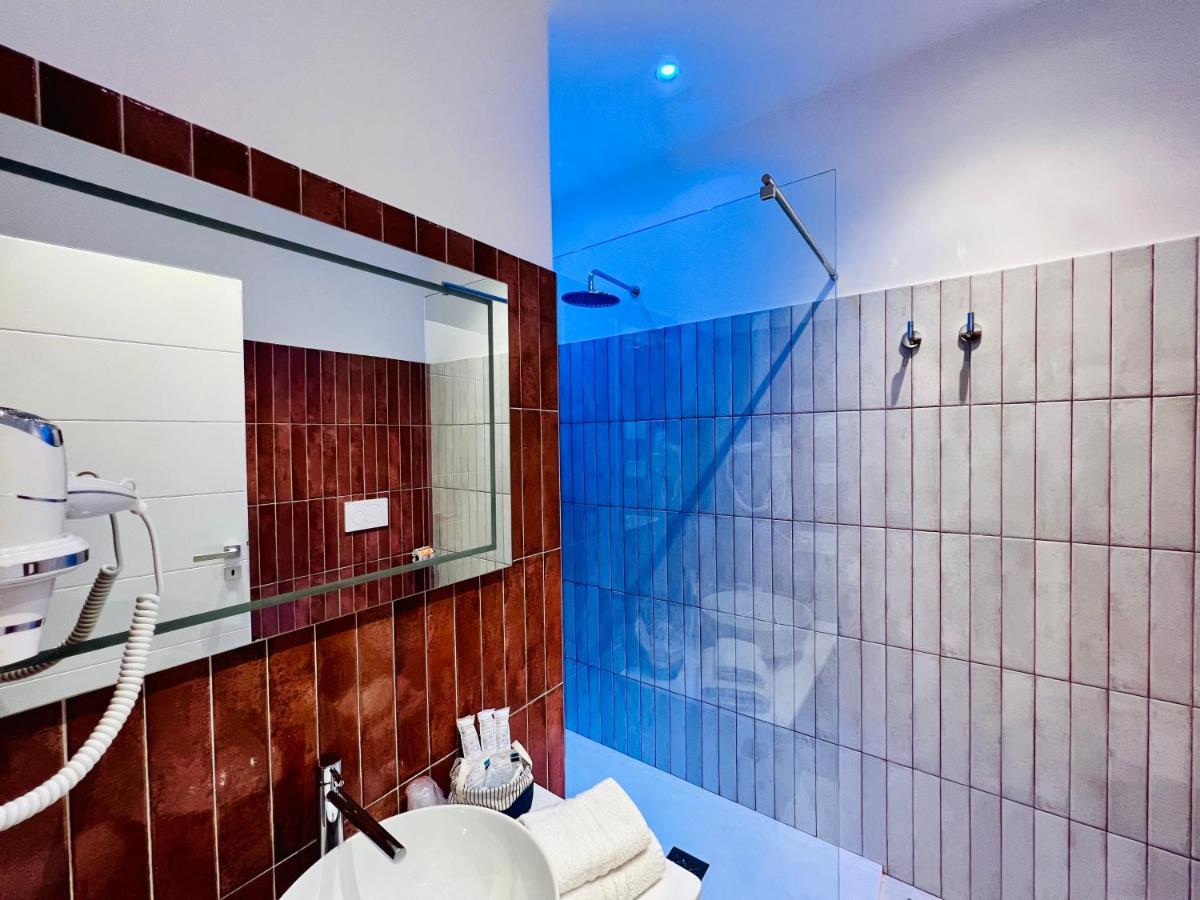 Yourhome - Lucrezia Suites ซอร์เรนโต ภายนอก รูปภาพ