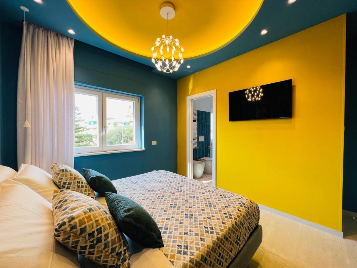 Yourhome - Lucrezia Suites ซอร์เรนโต ภายนอก รูปภาพ