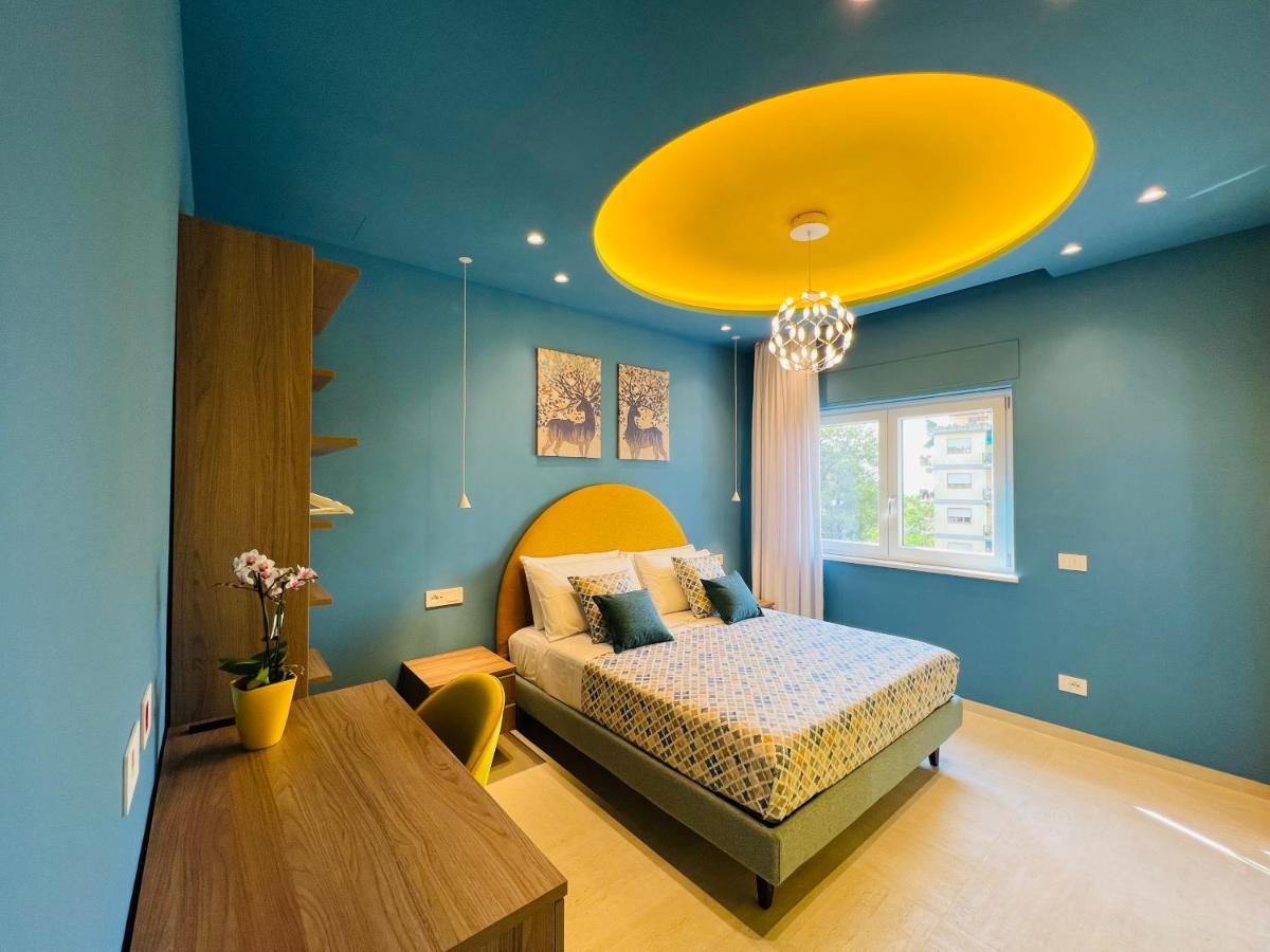 Yourhome - Lucrezia Suites ซอร์เรนโต ภายนอก รูปภาพ